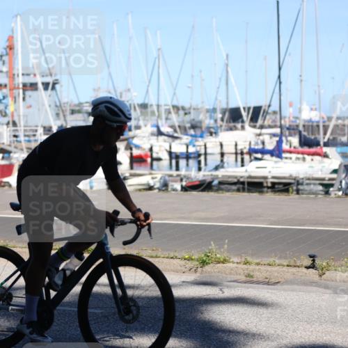 17.08.2025 - KN Förde Triathlon 2025 Yannick Fuchs http://msf.ph/oto/8627916 17.08.2025 13:32:50 Radfahren 477, 486, 511, 542, 496 meine-sportfotos.de
