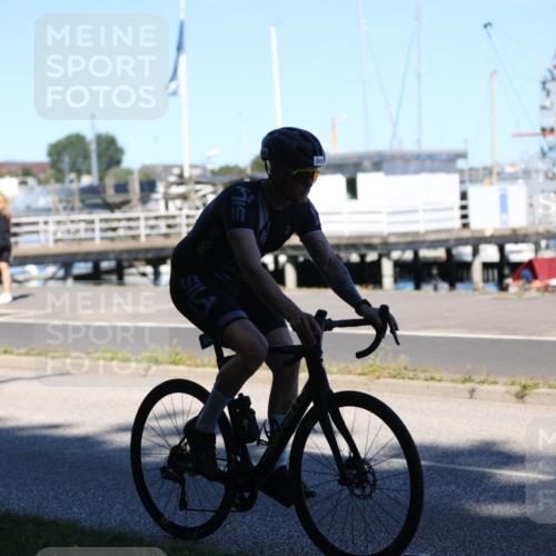 17.08.2025 - KN Förde Triathlon 2025 Yannick Fuchs http://msf.ph/oto/8627994 17.08.2025 13:34:34 Radfahren 542, 410, 438, 535 meine-sportfotos.de