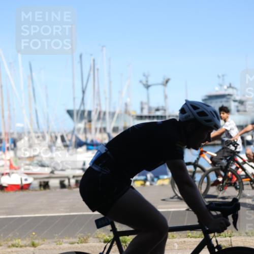 17.08.2025 - KN Förde Triathlon 2025 Yannick Fuchs http://msf.ph/oto/8628017 17.08.2025 13:34:59 Radfahren 484, 514, 524, 527, 486 meine-sportfotos.de