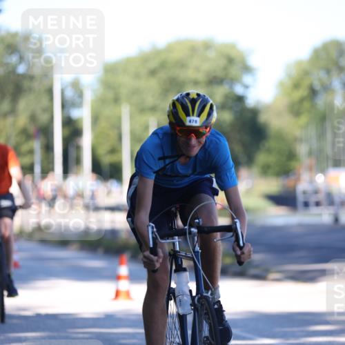 17.08.2025 - KN Förde Triathlon 2025 Yannick Fuchs http://msf.ph/oto/8628049 17.08.2025 13:40:34 Radfahren 478, 485 meine-sportfotos.de