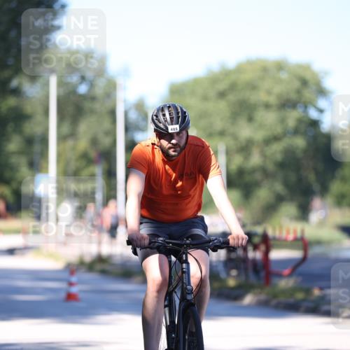 17.08.2025 - KN Förde Triathlon 2025 Yannick Fuchs http://msf.ph/oto/8628051 17.08.2025 13:40:35 Radfahren 478, 485 meine-sportfotos.de