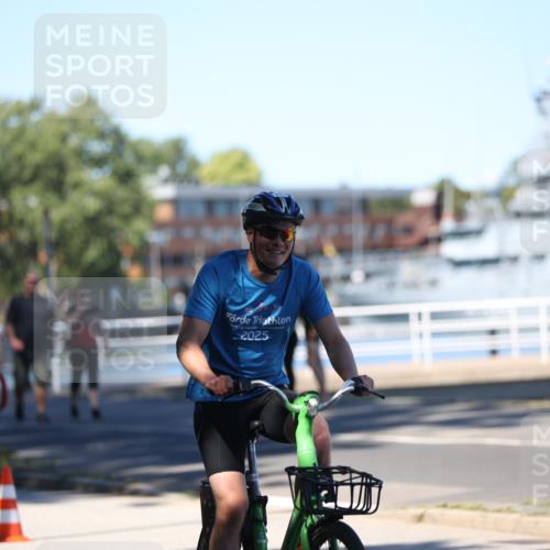 17.08.2025 - KN Förde Triathlon 2025 Yannick Fuchs http://msf.ph/oto/8628058 17.08.2025 13:41:34 Radfahren 492, 495, 526 meine-sportfotos.de
