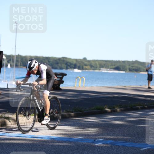 17.08.2025 - KN Förde Triathlon 2025 Yannick Fuchs http://msf.ph/oto/8628091 17.08.2025 14:54:36 Radfahren 5, 9, 10, 16 meine-sportfotos.de