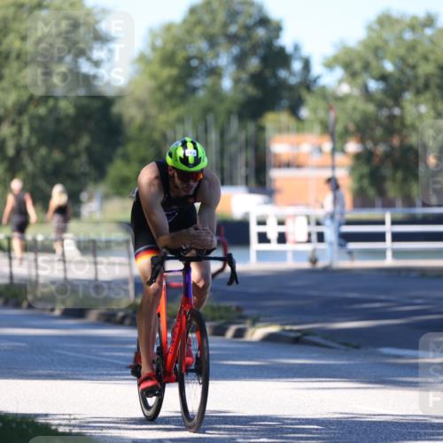 17.08.2025 - KN Förde Triathlon 2025 Yannick Fuchs http://msf.ph/oto/8628096 17.08.2025 14:55:53 Radfahren 5, 7, 9, 10, 16 meine-sportfotos.de