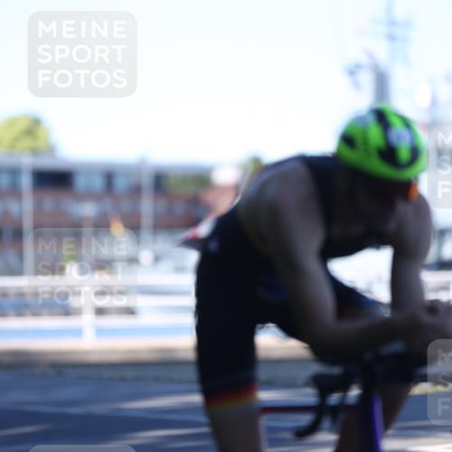 17.08.2025 - KN Förde Triathlon 2025 Yannick Fuchs http://msf.ph/oto/8628100 17.08.2025 14:55:54 Radfahren 5, 7, 9, 10, 16 meine-sportfotos.de