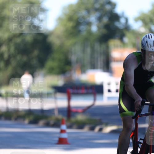 17.08.2025 - KN Förde Triathlon 2025 Yannick Fuchs http://msf.ph/oto/8628113 17.08.2025 14:56:02 Radfahren 8, 9, 5, 7, 10, 16 meine-sportfotos.de
