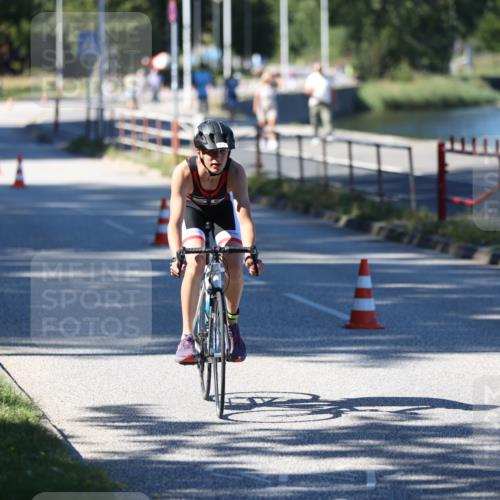 17.08.2025 - KN Förde Triathlon 2025 Yannick Fuchs http://msf.ph/oto/8628116 17.08.2025 14:57:28 Radfahren 7, 8 meine-sportfotos.de