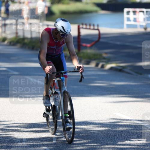 17.08.2025 - KN Förde Triathlon 2025 Yannick Fuchs http://msf.ph/oto/8628120 17.08.2025 14:57:30 Radfahren 7, 8 meine-sportfotos.de
