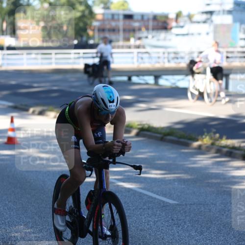 17.08.2025 - KN Förde Triathlon 2025 Yannick Fuchs http://msf.ph/oto/8628157 17.08.2025 15:05:29 Radfahren 20, 25, 36 meine-sportfotos.de