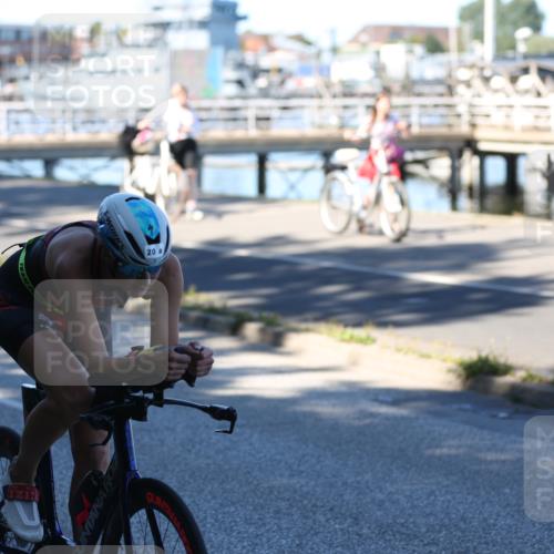 17.08.2025 - KN Förde Triathlon 2025 Yannick Fuchs http://msf.ph/oto/8628158 17.08.2025 15:05:29 Radfahren 20, 25, 36 meine-sportfotos.de