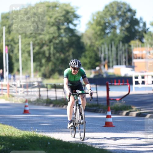 17.08.2025 - KN Förde Triathlon 2025 Yannick Fuchs http://msf.ph/oto/8628160 17.08.2025 15:05:38 Radfahren 19, 29, 20 meine-sportfotos.de