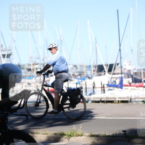 17.08.2025 - KN Förde Triathlon 2025 Yannick Fuchs http://msf.ph/oto/8628185 17.08.2025 15:18:29 Radfahren 6, 9 meine-sportfotos.de