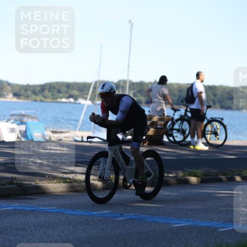 17.08.2025 - KN Förde Triathlon 2025 Yannick Fuchs http://msf.ph/oto/8628207 17.08.2025 15:20:30 Radfahren 5, 12 meine-sportfotos.de