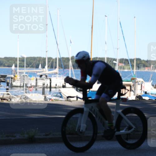 17.08.2025 - KN Förde Triathlon 2025 Yannick Fuchs http://msf.ph/oto/8628210 17.08.2025 15:20:31 Radfahren 2, 5, 12 meine-sportfotos.de