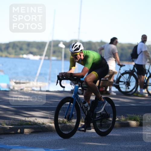 17.08.2025 - KN Förde Triathlon 2025 Yannick Fuchs http://msf.ph/oto/8628211 17.08.2025 15:20:34 Radfahren 2, 12, 5 meine-sportfotos.de