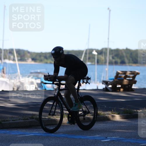 17.08.2025 - KN Förde Triathlon 2025 Yannick Fuchs http://msf.ph/oto/8628244 17.08.2025 15:21:09 Radfahren 7, 14, 15 meine-sportfotos.de
