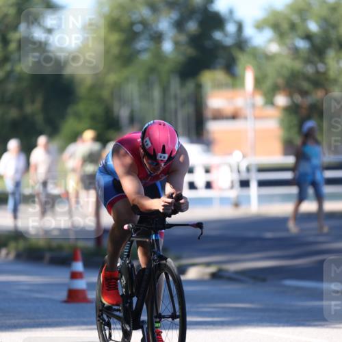 17.08.2025 - KN Förde Triathlon 2025 Yannick Fuchs http://msf.ph/oto/8628297 17.08.2025 15:23:41 Radfahren 8 meine-sportfotos.de