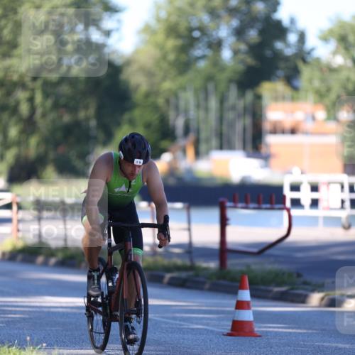 17.08.2025 - KN Förde Triathlon 2025 Yannick Fuchs http://msf.ph/oto/8628306 17.08.2025 15:25:47 Radfahren 3 meine-sportfotos.de
