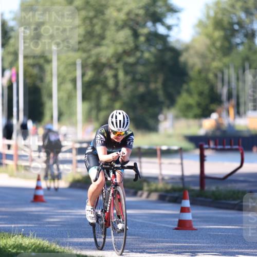 17.08.2025 - KN Förde Triathlon 2025 Yannick Fuchs http://msf.ph/oto/8628350 17.08.2025 15:28:20 Radfahren 24, 32, 22 meine-sportfotos.de