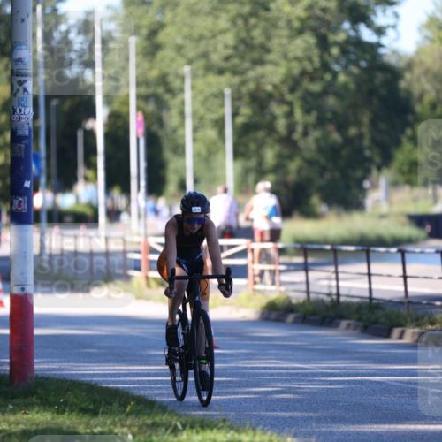 17.08.2025 - KN Förde Triathlon 2025 Yannick Fuchs http://msf.ph/oto/8628429 17.08.2025 15:34:11 Radfahren 21, 28 meine-sportfotos.de