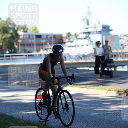 17.08.2025 - KN Förde Triathlon 2025 Yannick Fuchs http://msf.ph/oto/8628435 17.08.2025 15:34:13 Radfahren 21, 28 meine-sportfotos.de