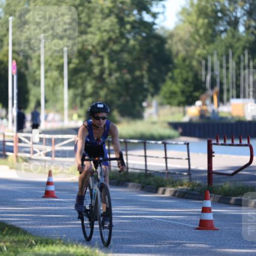 17.08.2025 - KN Förde Triathlon 2025 Yannick Fuchs http://msf.ph/oto/8628442 17.08.2025 15:34:24 Radfahren 23 meine-sportfotos.de