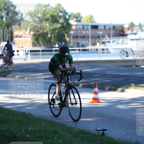 17.08.2025 - KN Förde Triathlon 2025 Yannick Fuchs http://msf.ph/oto/8628464 17.08.2025 15:34:51 Radfahren 26, 29, 20, 34 meine-sportfotos.de