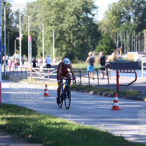 17.08.2025 - KN Förde Triathlon 2025 Yannick Fuchs http://msf.ph/oto/8628519 17.08.2025 15:41:41 Radfahren 16 meine-sportfotos.de