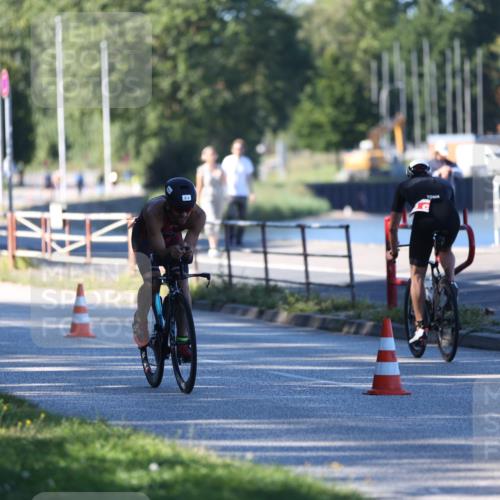 17.08.2025 - KN Förde Triathlon 2025 Yannick Fuchs http://msf.ph/oto/8628542 17.08.2025 15:45:08 Radfahren 2, 10 meine-sportfotos.de