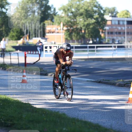 17.08.2025 - KN Förde Triathlon 2025 Yannick Fuchs http://msf.ph/oto/8628545 17.08.2025 15:45:09 Radfahren 2, 10 meine-sportfotos.de
