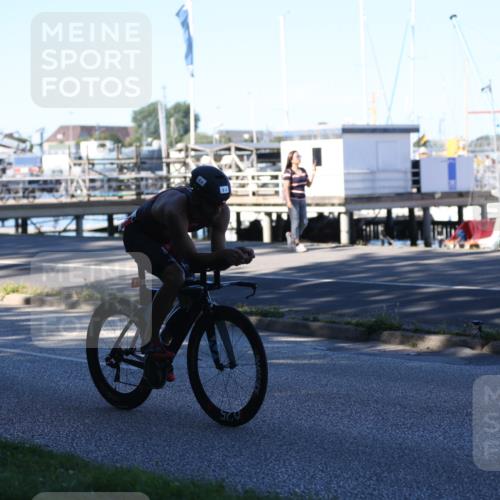 17.08.2025 - KN Förde Triathlon 2025 Yannick Fuchs http://msf.ph/oto/8628550 17.08.2025 15:45:10 Radfahren 2, 10 meine-sportfotos.de