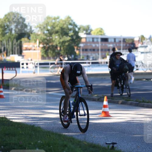 17.08.2025 - KN Förde Triathlon 2025 Yannick Fuchs http://msf.ph/oto/8628558 17.08.2025 15:47:31 Radfahren 15 meine-sportfotos.de