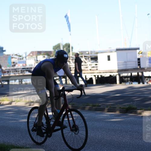 17.08.2025 - KN Förde Triathlon 2025 Yannick Fuchs http://msf.ph/oto/8628575 17.08.2025 15:47:43 Radfahren 11, 12 meine-sportfotos.de