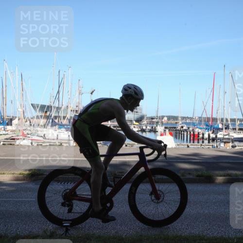 17.08.2025 - KN Förde Triathlon 2025 Yannick Fuchs http://msf.ph/oto/8628622 17.08.2025 14:56:03 Radfahren  meine-sportfotos.de