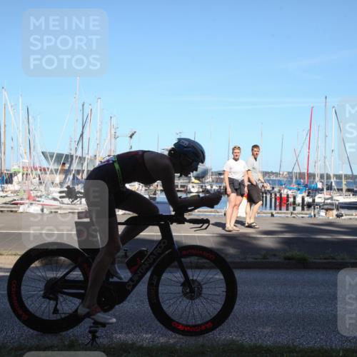 17.08.2025 - KN Förde Triathlon 2025 Yannick Fuchs http://msf.ph/oto/8628680 17.08.2025 15:05:29 Radfahren  meine-sportfotos.de