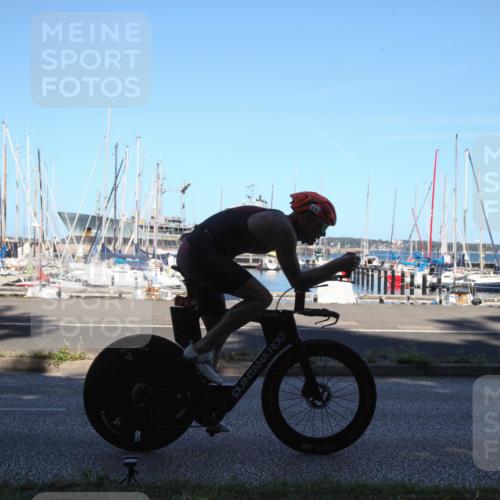 17.08.2025 - KN Förde Triathlon 2025 Yannick Fuchs http://msf.ph/oto/8628700 17.08.2025 15:20:40 Radfahren  meine-sportfotos.de