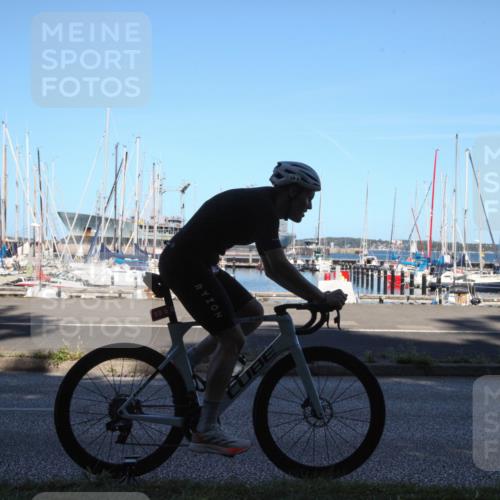 17.08.2025 - KN Förde Triathlon 2025 Yannick Fuchs http://msf.ph/oto/8628702 17.08.2025 15:20:56 Radfahren  meine-sportfotos.de