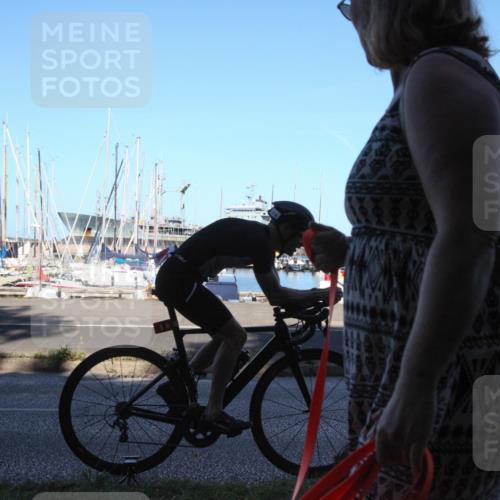 17.08.2025 - KN Förde Triathlon 2025 Yannick Fuchs http://msf.ph/oto/8628712 17.08.2025 15:22:28 Radfahren  meine-sportfotos.de