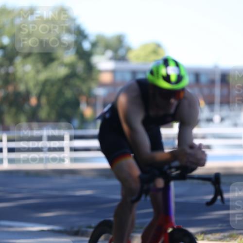17.08.2025 - KN Förde Triathlon 2025 Yannick Fuchs http://msf.ph/oto/8628816 17.08.2025 14:55:54 Radfahren  meine-sportfotos.de