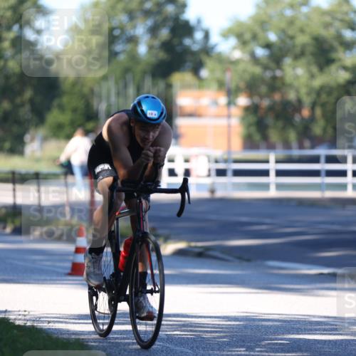17.08.2025 - KN Förde Triathlon 2025 Yannick Fuchs http://msf.ph/oto/8628819 17.08.2025 14:55:57 Radfahren  meine-sportfotos.de