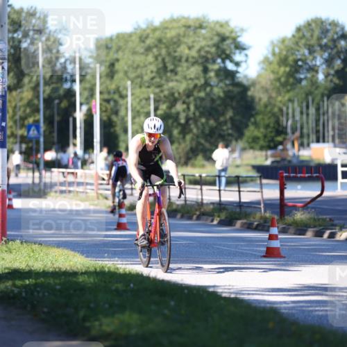 17.08.2025 - KN Förde Triathlon 2025 Yannick Fuchs http://msf.ph/oto/8628827 17.08.2025 14:56:02 Radfahren  meine-sportfotos.de