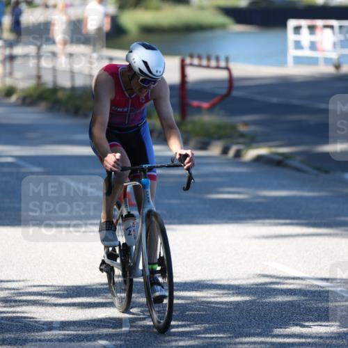 17.08.2025 - KN Förde Triathlon 2025 Yannick Fuchs http://msf.ph/oto/8628837 17.08.2025 14:57:30 Radfahren  meine-sportfotos.de