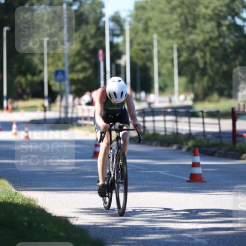 17.08.2025 - KN Förde Triathlon 2025 Yannick Fuchs http://msf.ph/oto/8628843 17.08.2025 15:03:20 Radfahren  meine-sportfotos.de