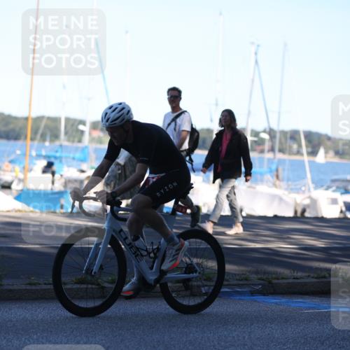 17.08.2025 - KN Förde Triathlon 2025 Yannick Fuchs http://msf.ph/oto/8628919 17.08.2025 15:19:30 Radfahren  meine-sportfotos.de
