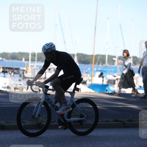 17.08.2025 - KN Förde Triathlon 2025 Yannick Fuchs http://msf.ph/oto/8628920 17.08.2025 15:19:31 Radfahren  meine-sportfotos.de