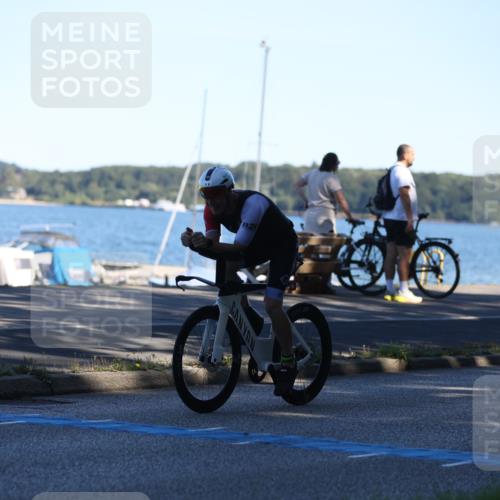 17.08.2025 - KN Förde Triathlon 2025 Yannick Fuchs http://msf.ph/oto/8628924 17.08.2025 15:20:30 Radfahren 2 meine-sportfotos.de