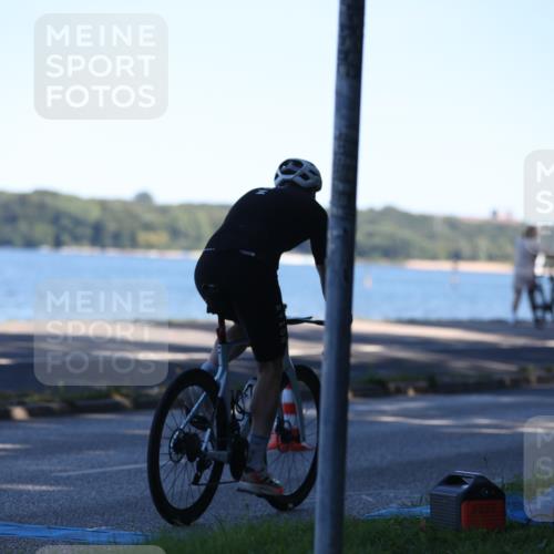 17.08.2025 - KN Förde Triathlon 2025 Yannick Fuchs http://msf.ph/oto/8628947 17.08.2025 15:20:58 Radfahren  meine-sportfotos.de
