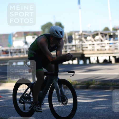 17.08.2025 - KN Förde Triathlon 2025 Yannick Fuchs http://msf.ph/oto/8628965 17.08.2025 15:21:18 Radfahren 14, 14 meine-sportfotos.de