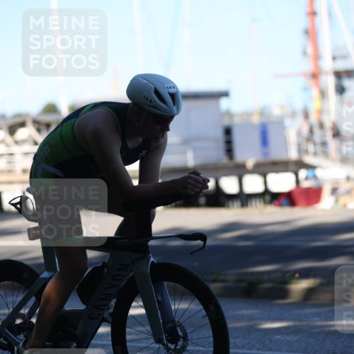 17.08.2025 - KN Förde Triathlon 2025 Yannick Fuchs http://msf.ph/oto/8628966 17.08.2025 15:21:18 Radfahren 14, 14, 14 meine-sportfotos.de