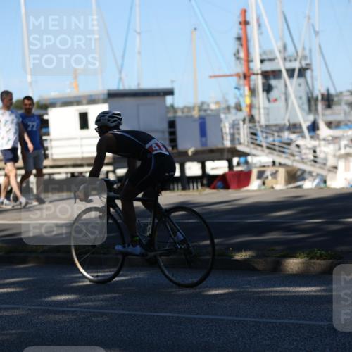 17.08.2025 - KN Förde Triathlon 2025 Yannick Fuchs http://msf.ph/oto/8628977 17.08.2025 15:21:55 Radfahren  meine-sportfotos.de